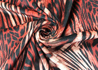 Tessuto del velluto del poliestere di 260GSM Velboa per la larghezza del Dress Tiger Pattern 150cm di signore